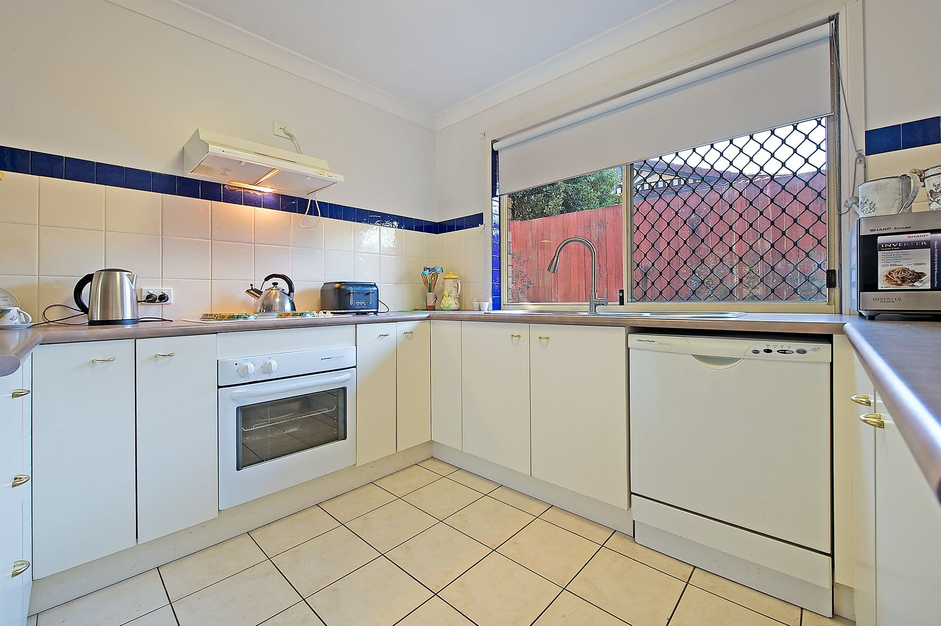 12 Mountain Blue Drive, Kallangur QLD 4503, Kallangur - Thumbnail 3