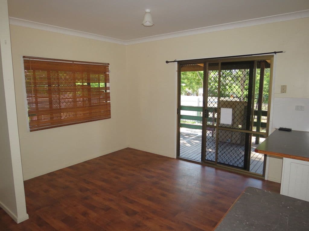 18 Morse Street, Emerald QLD 4720, Emerald - Thumbnail 7