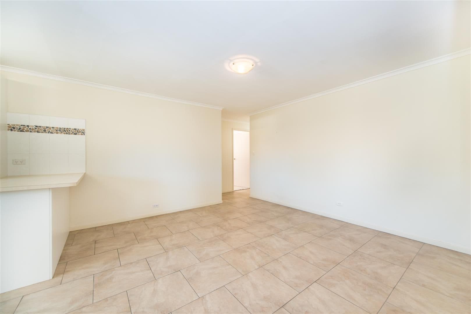 60 Surfers Avenue, MERMAID WATERS QLD 4218, Mermaid Waters - Thumbnail 4