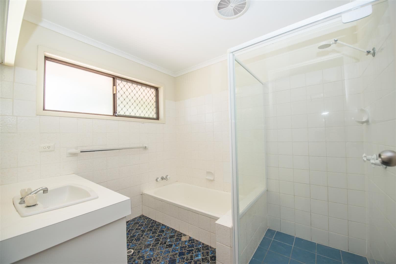 60 Surfers Avenue, MERMAID WATERS QLD 4218, Mermaid Waters - Thumbnail 7