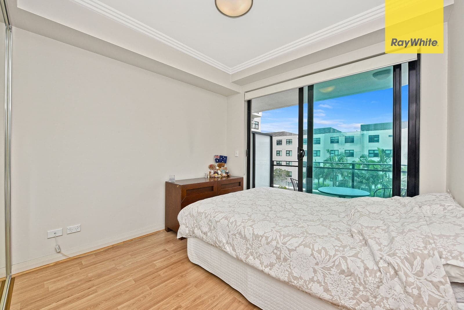 11 Bay Dr., Meadowbank NSW 2114, Meadowbank - Thumbnail 4