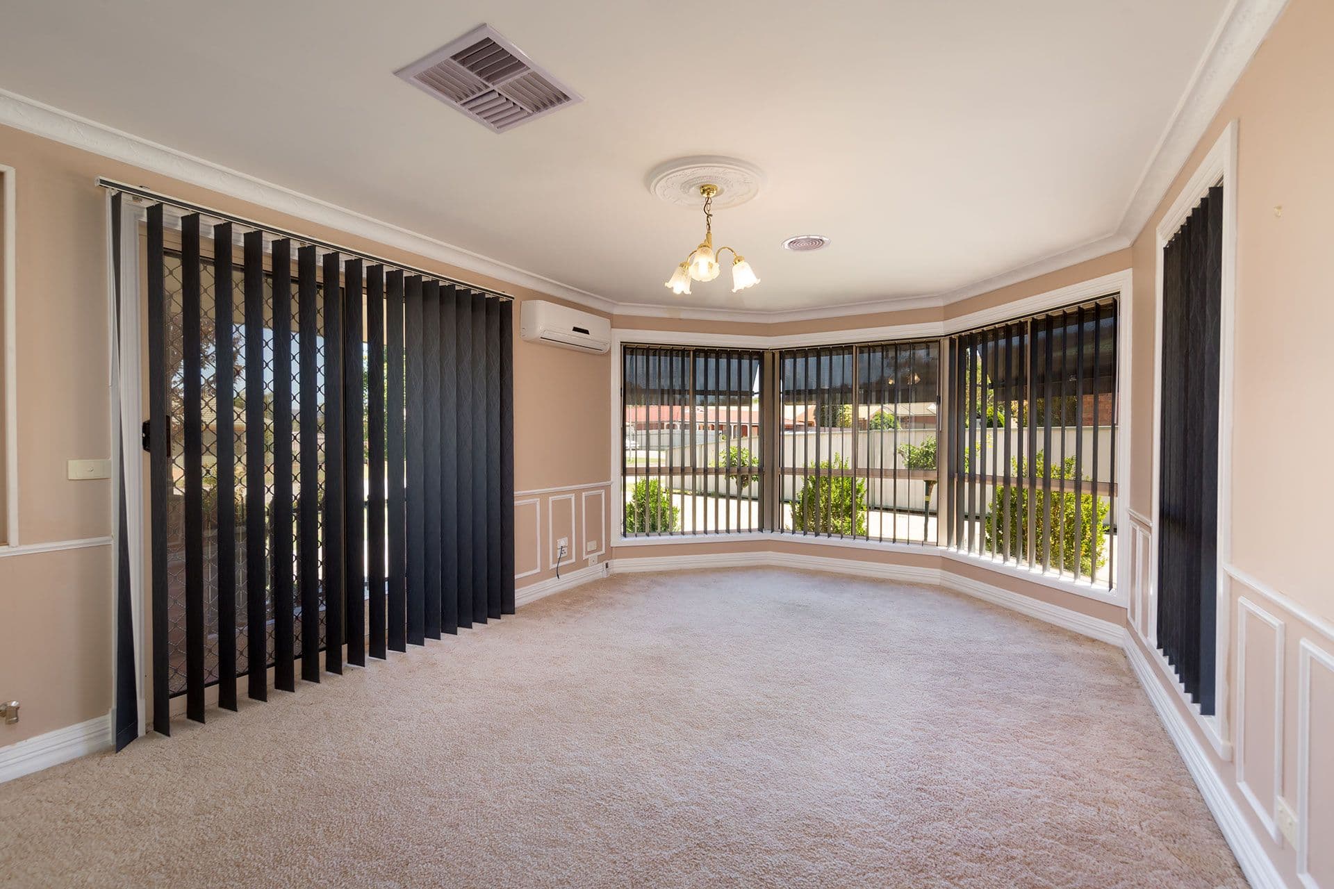 32 Amalfi Drive, Lavington NSW 2641, Lavington - Thumbnail 3