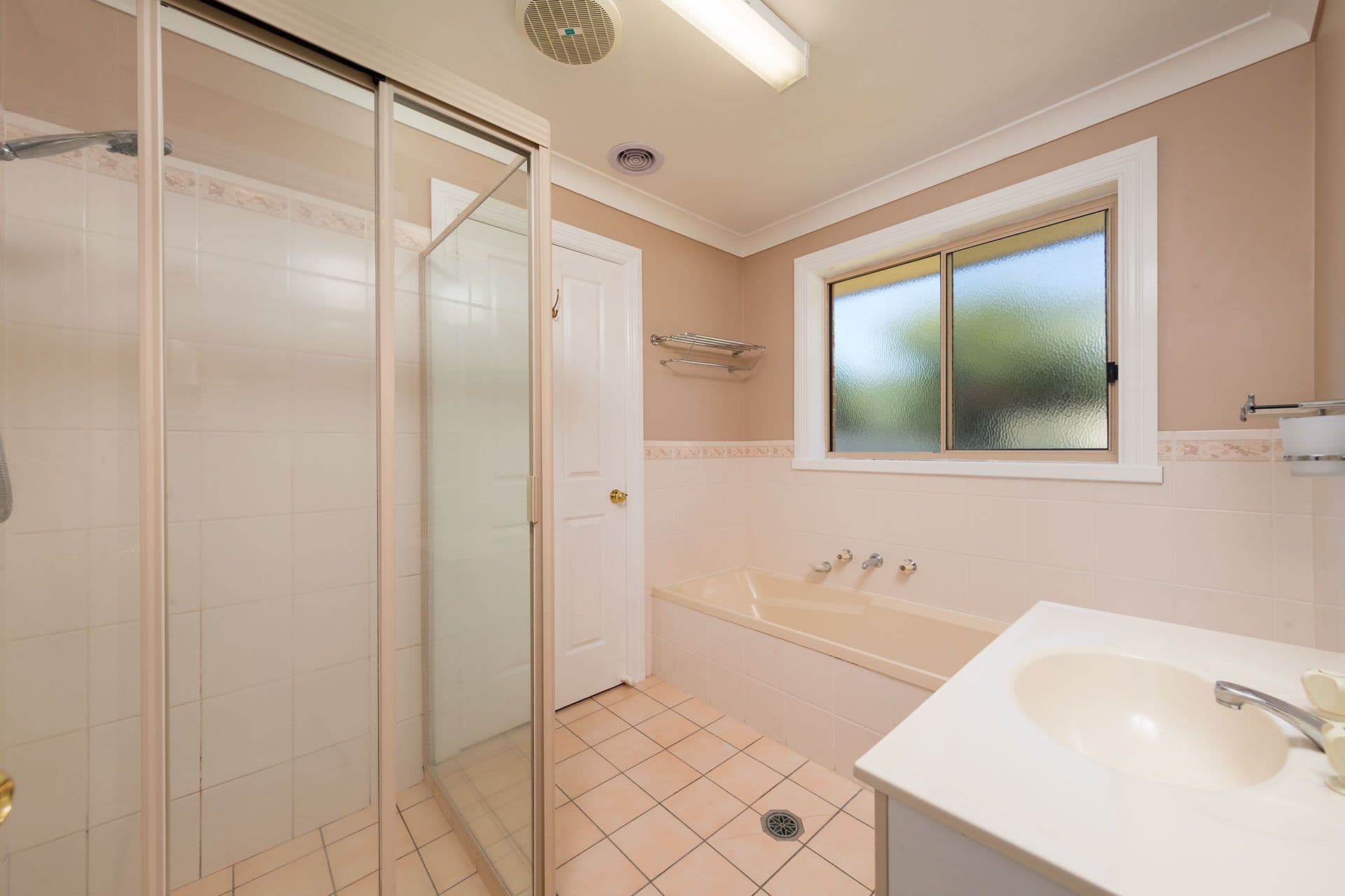32 Amalfi Drive, Lavington NSW 2641, Lavington - Thumbnail 4