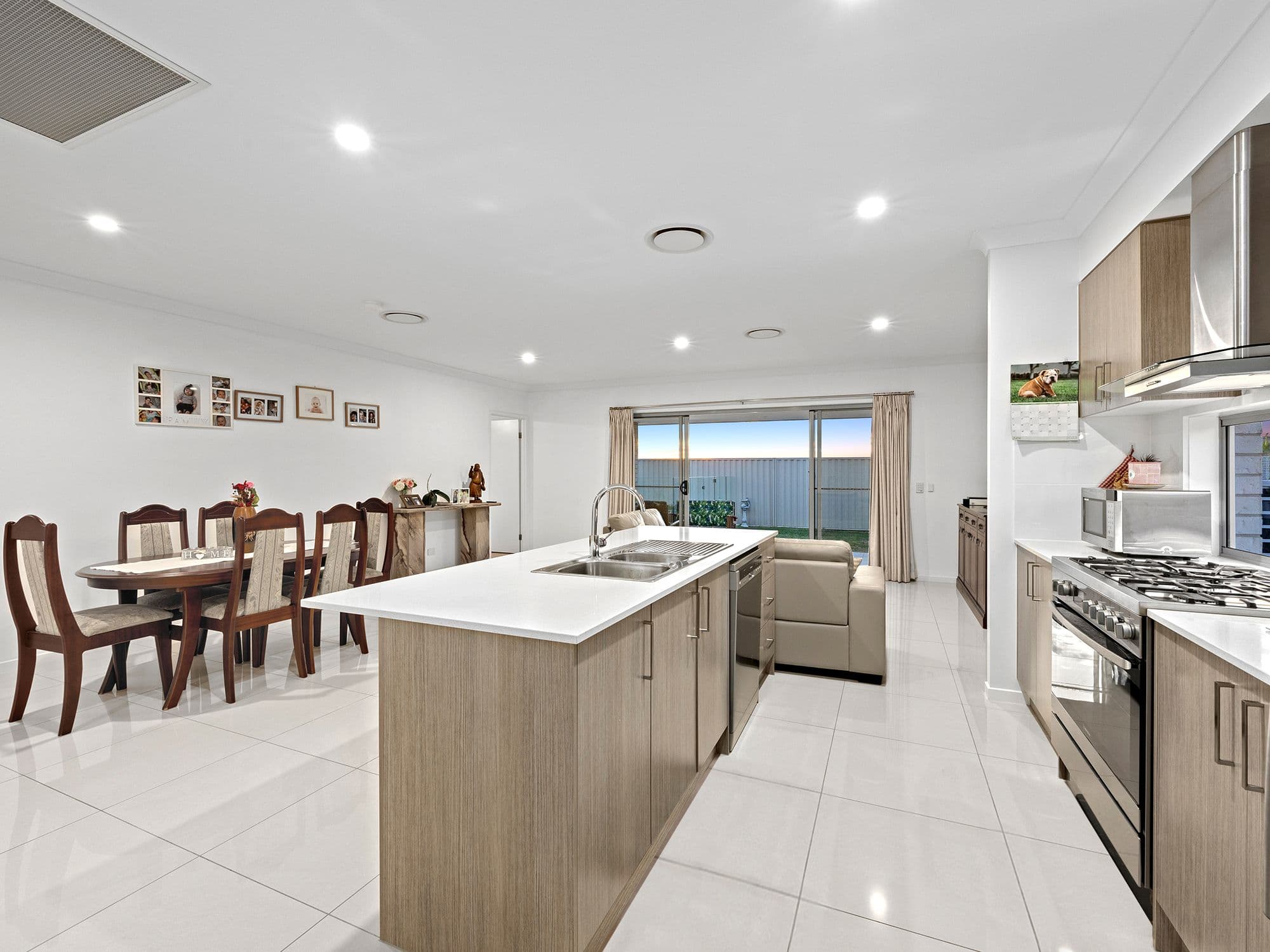 8 Nullarbor Street, South Ripley QLD 4306, South Ripley - Thumbnail 4