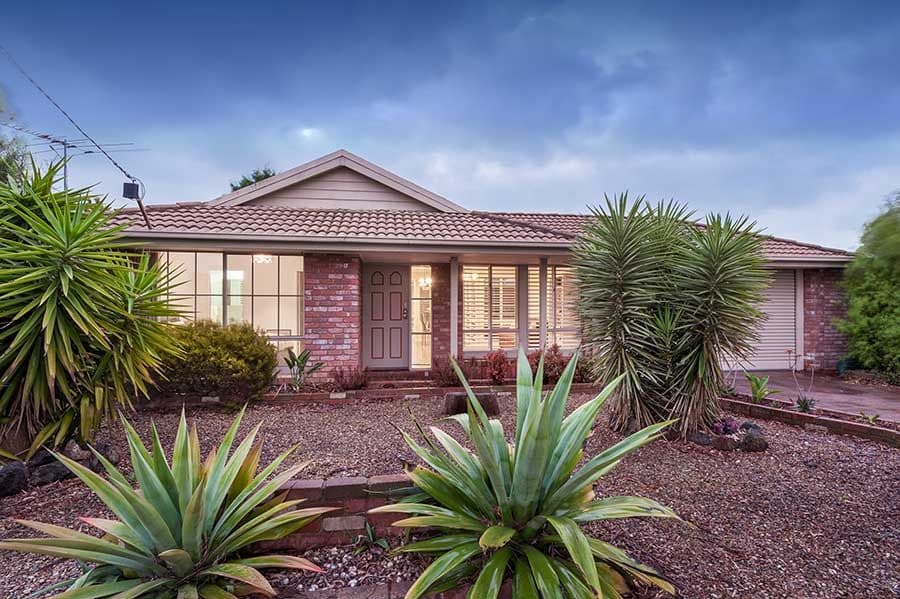 37 Farnborough Avenue, Craigieburn VIC 3064, Craigieburn - Image 1