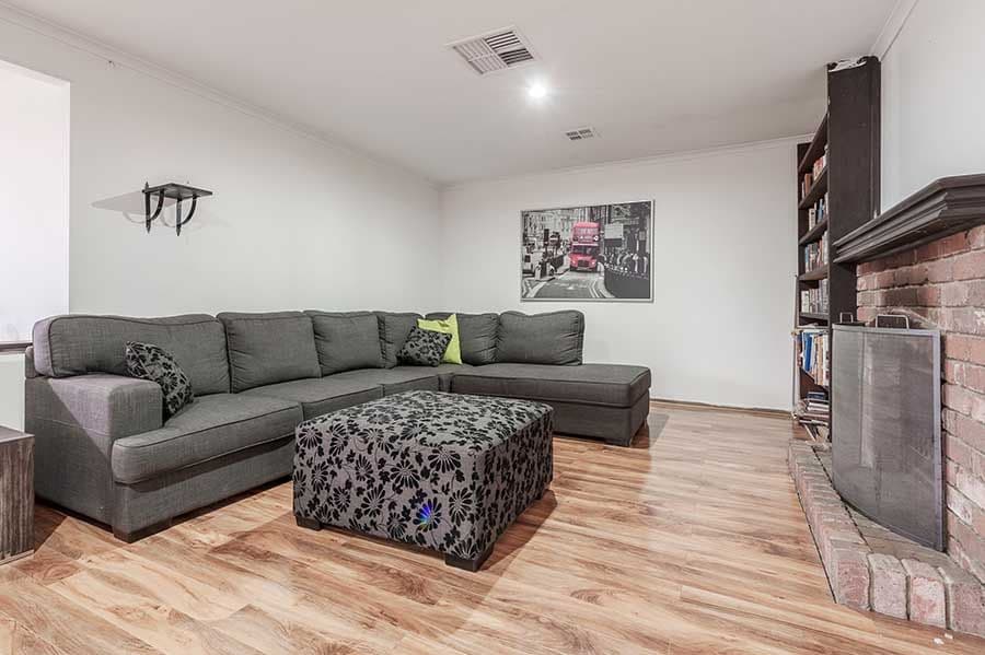 37 Farnborough Avenue, Craigieburn VIC 3064, Craigieburn - Thumbnail 4