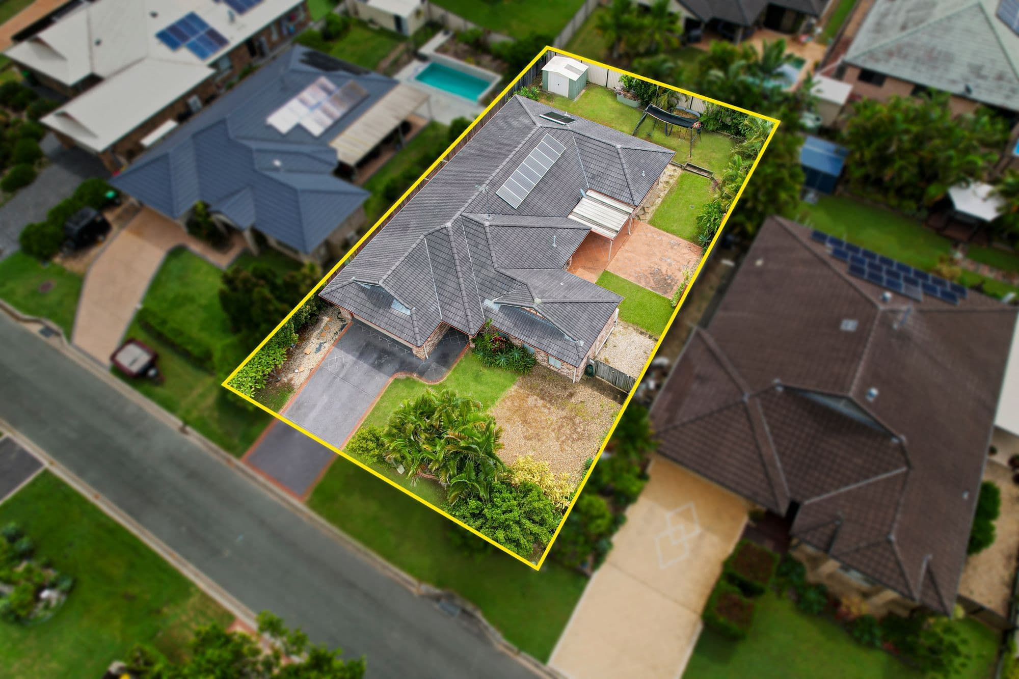 13 Callicoma Court, Ormeau QLD 4208, Ormeau - Thumbnail 2
