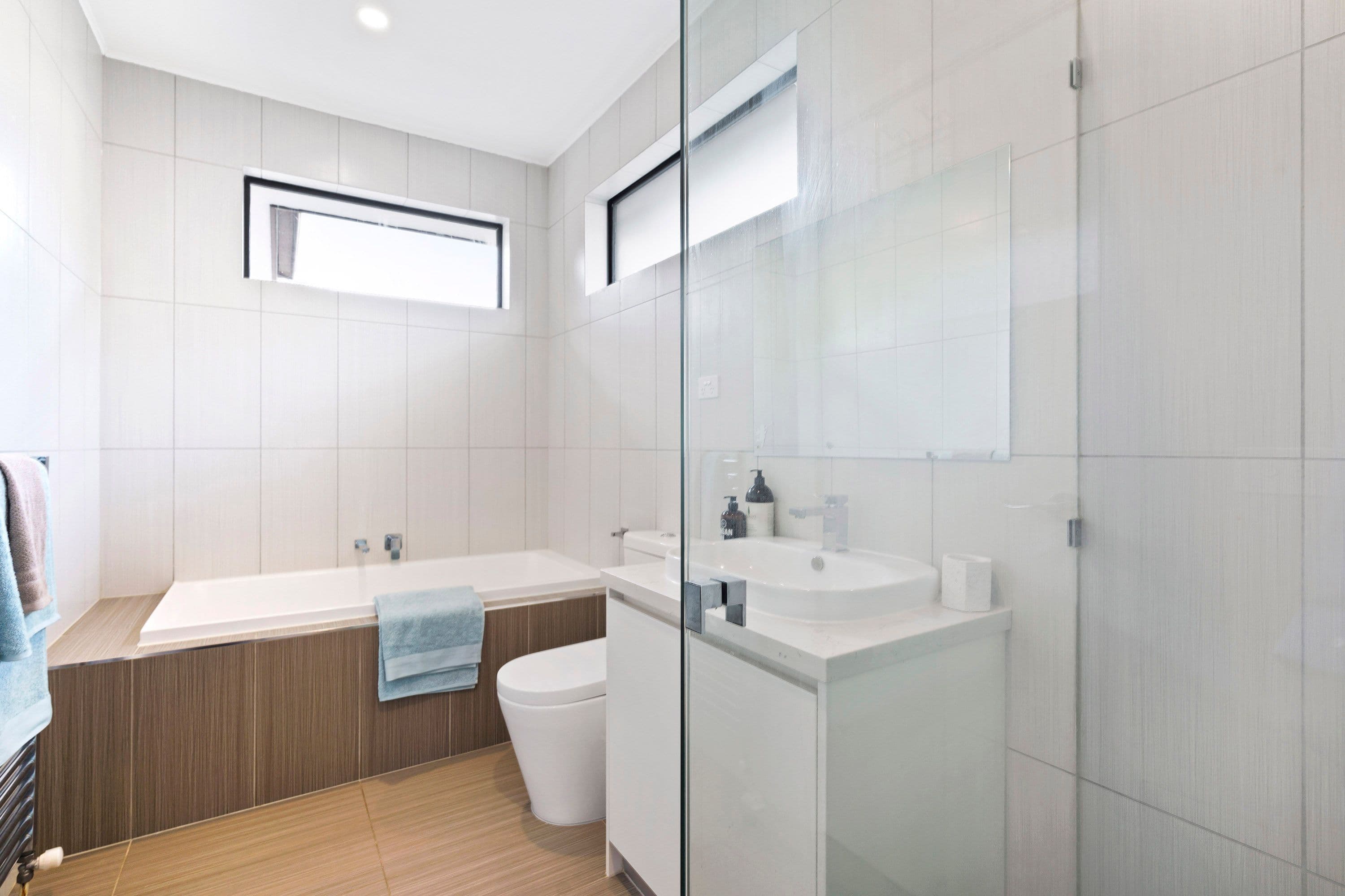 30 Renshaw Street, Doncaster East VIC 3109, Doncaster East - Thumbnail 7
