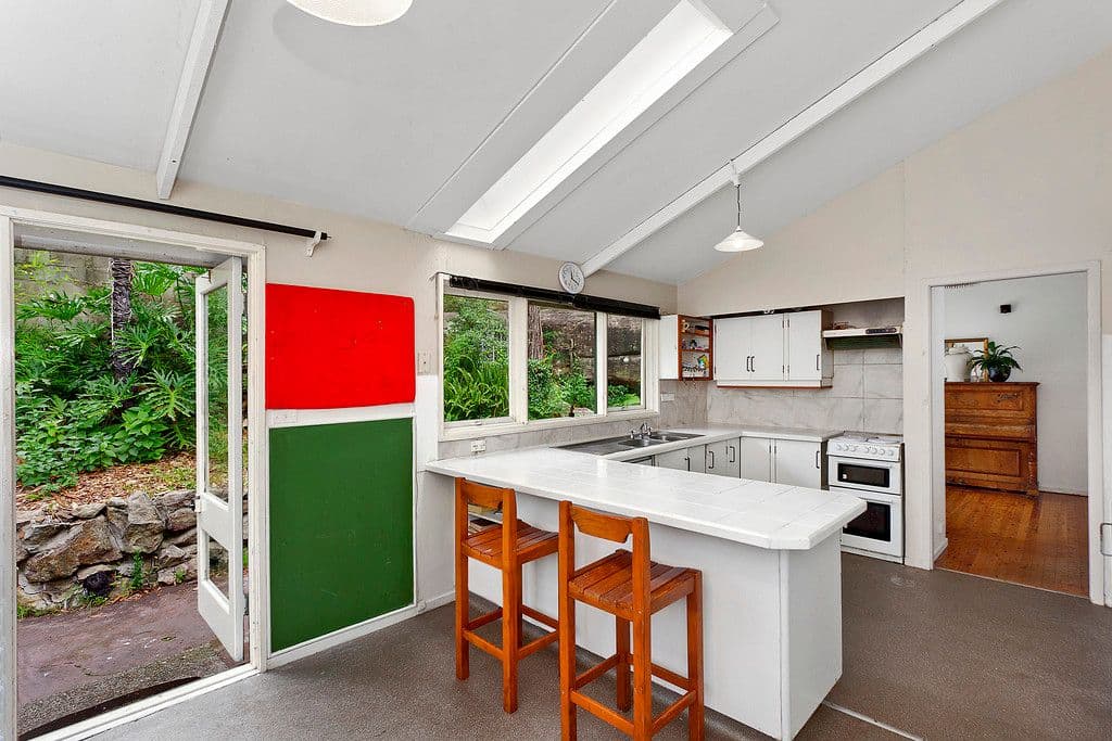 57 Ballyshannon Road, KILLARNEY HEIGHTS NSW 2087, Killarney Heights - Thumbnail 2