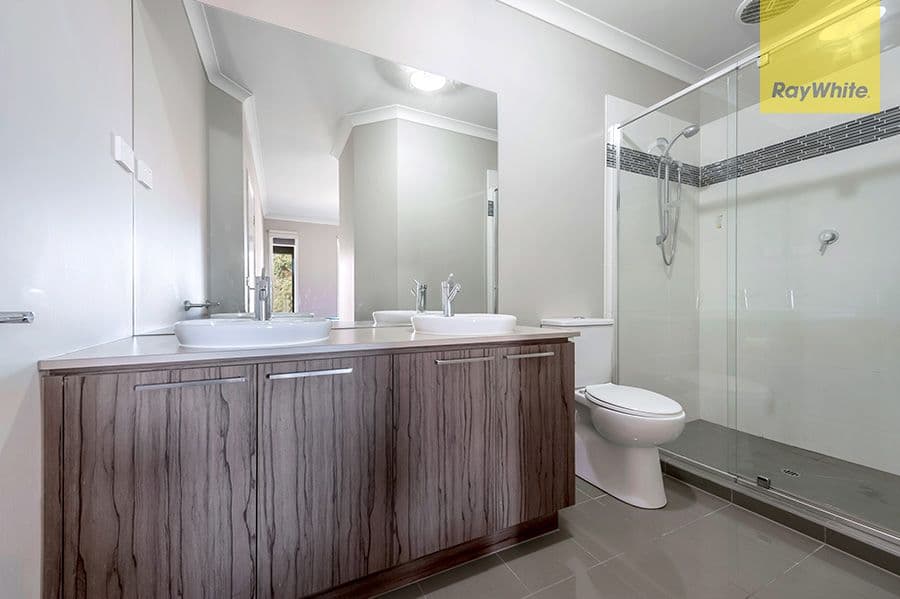 14 Rainham Avenue, Craigieburn VIC 3064, Craigieburn - Thumbnail 8