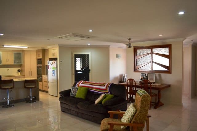 28 Kingfisher Drive, Yeppoon QLD 4703, Yeppoon - Thumbnail 2