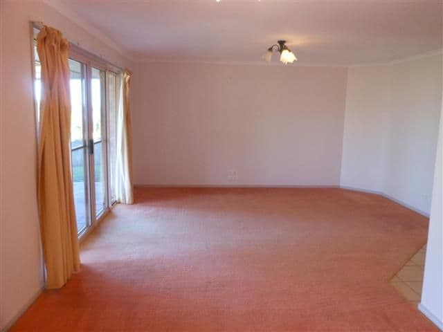 14 Lyness Court, WILSONTON HEIGHTS QLD 4350, Wilsonton Heights - Thumbnail 8