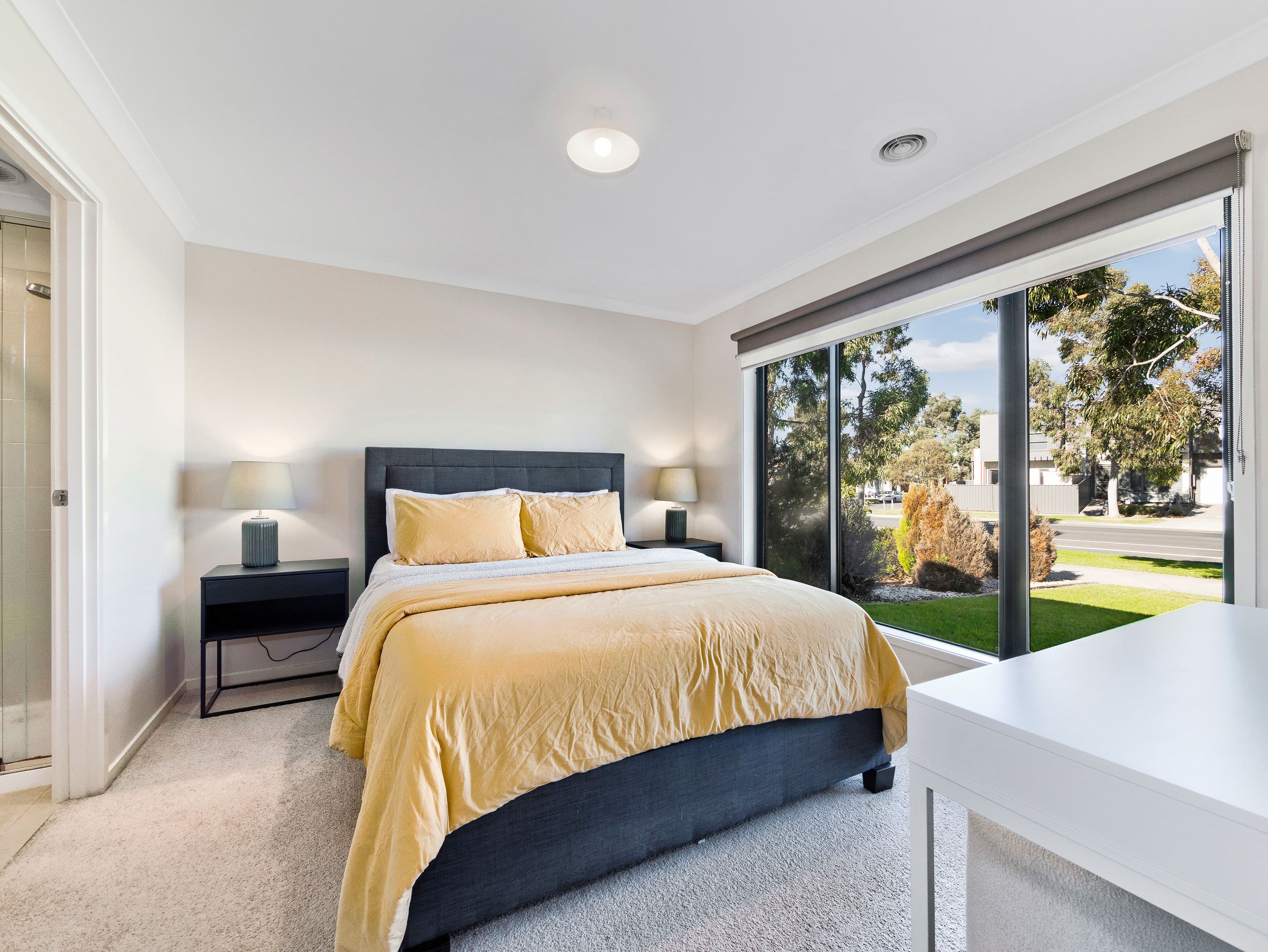 90 Elmslie Drive, Cranbourne East VIC 3977, Cranbourne East - Thumbnail 2