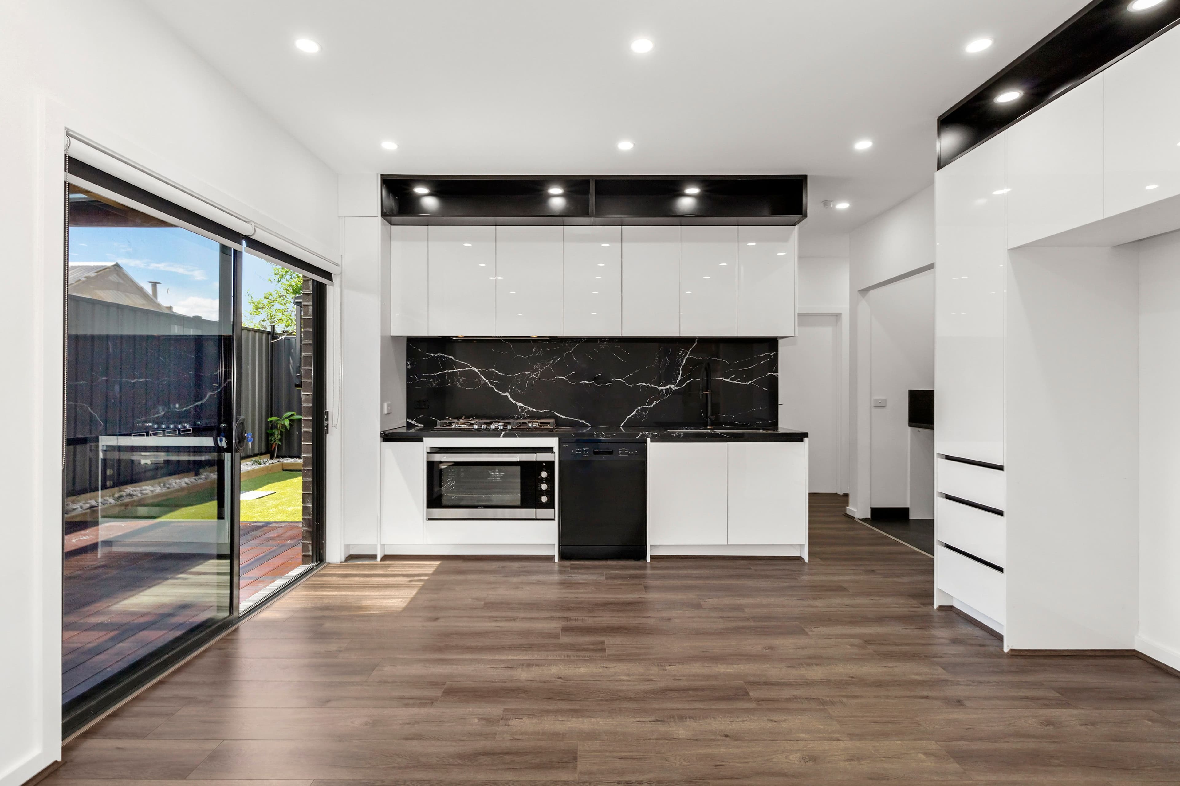 30 Tramoo Street, Lalor VIC 3075, Lalor - Thumbnail 2