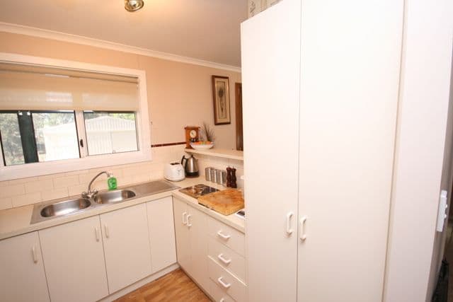 4 Kelly Street, CLARE SA 5453, Clare - Thumbnail 5