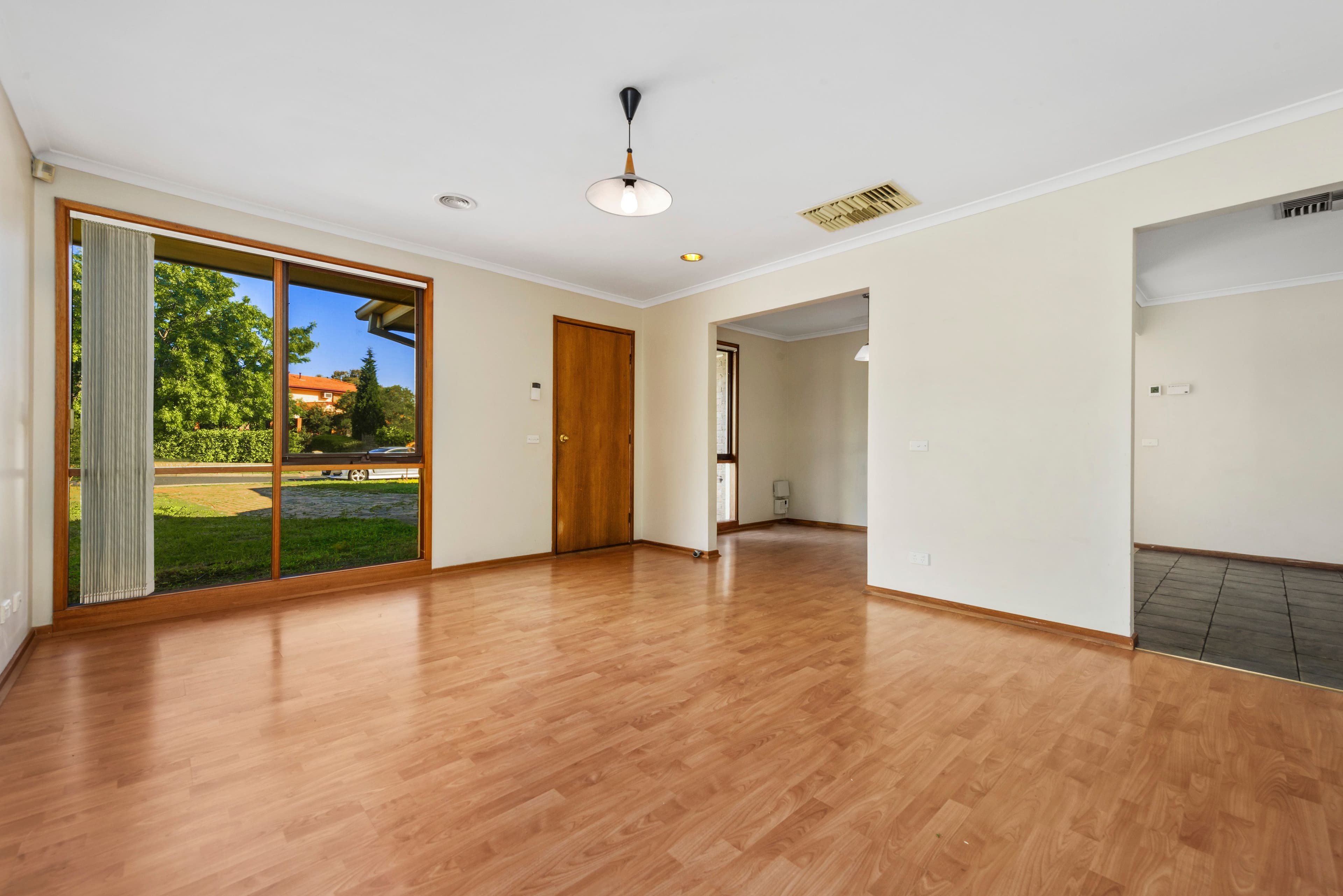 1 Orsett Court, Mill Park VIC 3082, Mill Park - Thumbnail 2