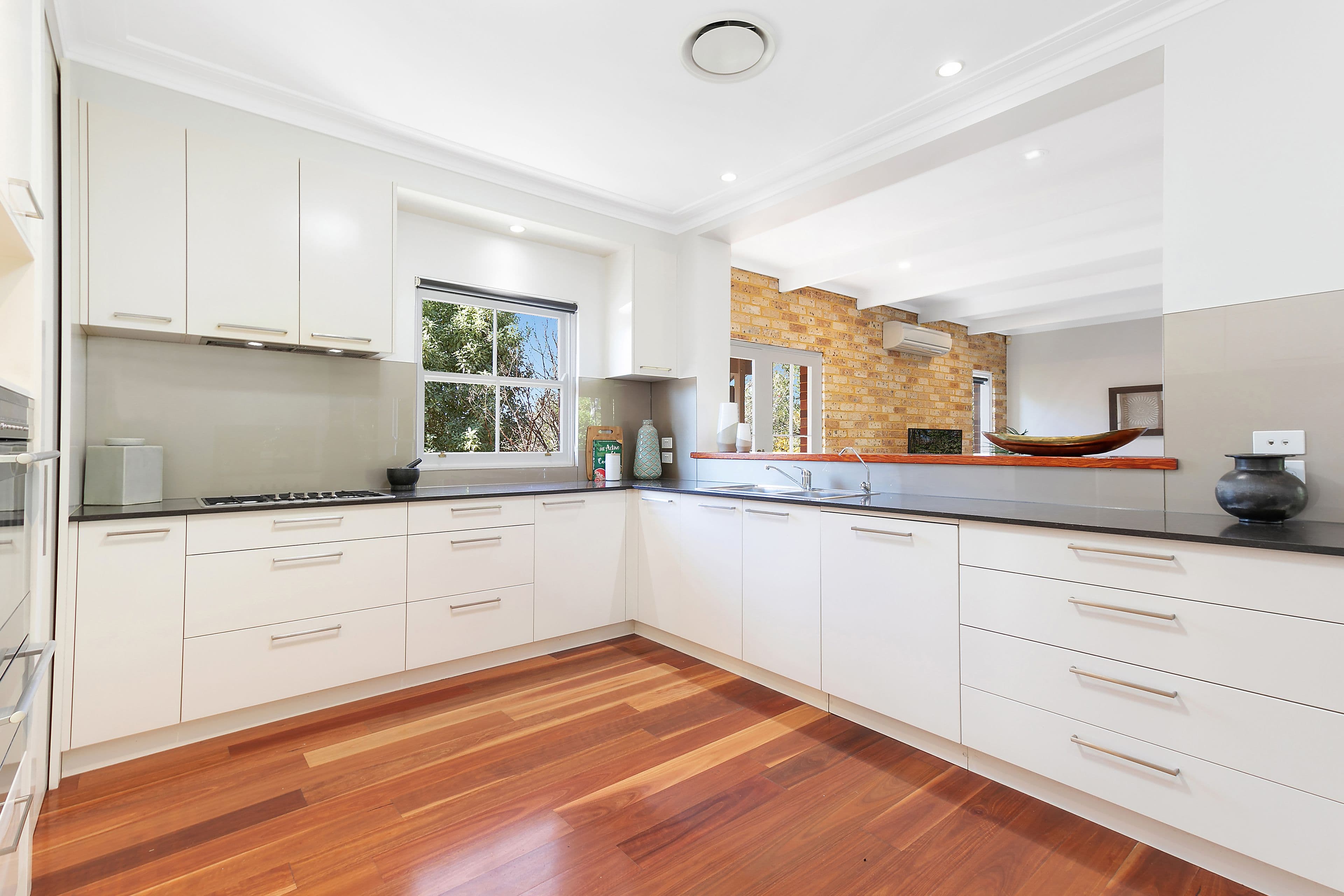 4 Berrillee Street, Turramurra NSW 2074, Turramurra - Thumbnail 5