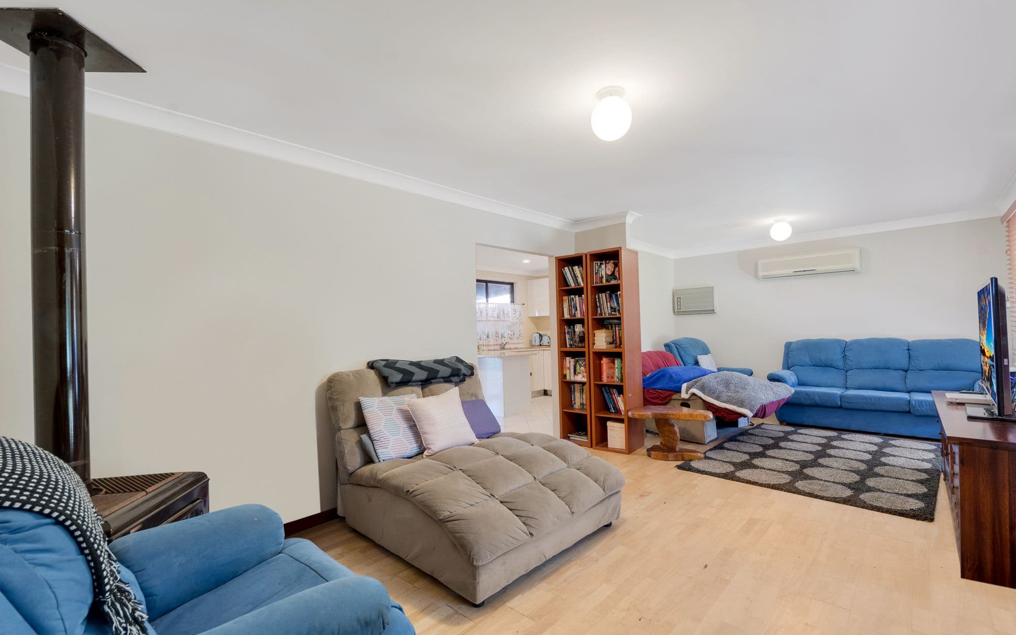 9 Zeolite Place, Eagle Vale NSW 2558, Eagle Vale - Thumbnail 2
