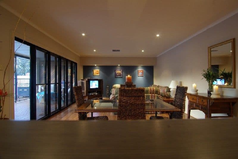 17 Heather Drive, COROMANDEL VALLEY SA 5051, Coromandel Valley - Thumbnail 4