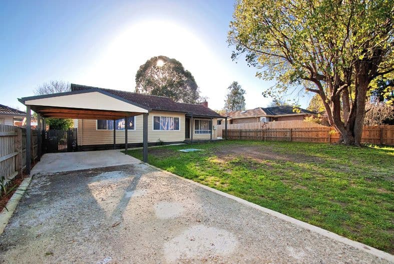 23 Belmont Road West, CROYDON SOUTH VIC 3136, Croydon South - Thumbnail 2