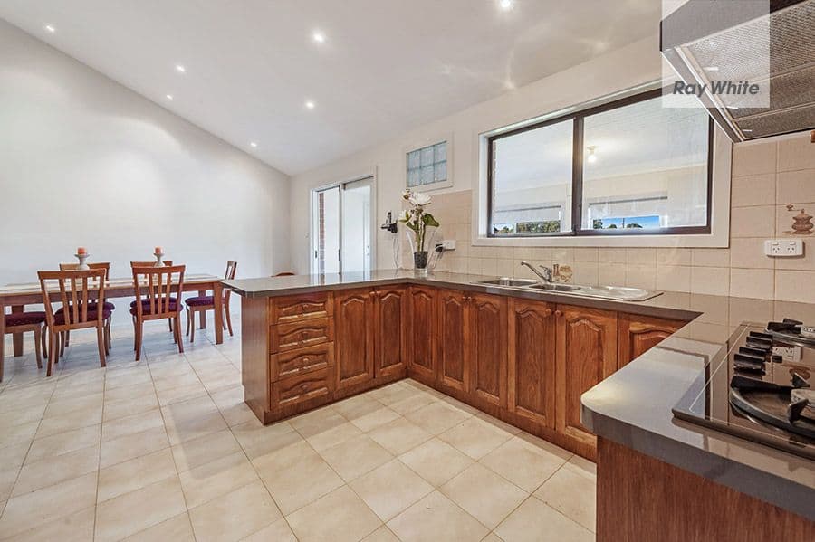 10 Stanton Place, Mill Park VIC 3082, Mill Park - Thumbnail 3