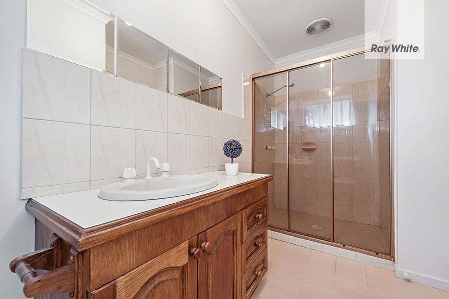 10 Stanton Place, Mill Park VIC 3082, Mill Park - Thumbnail 8