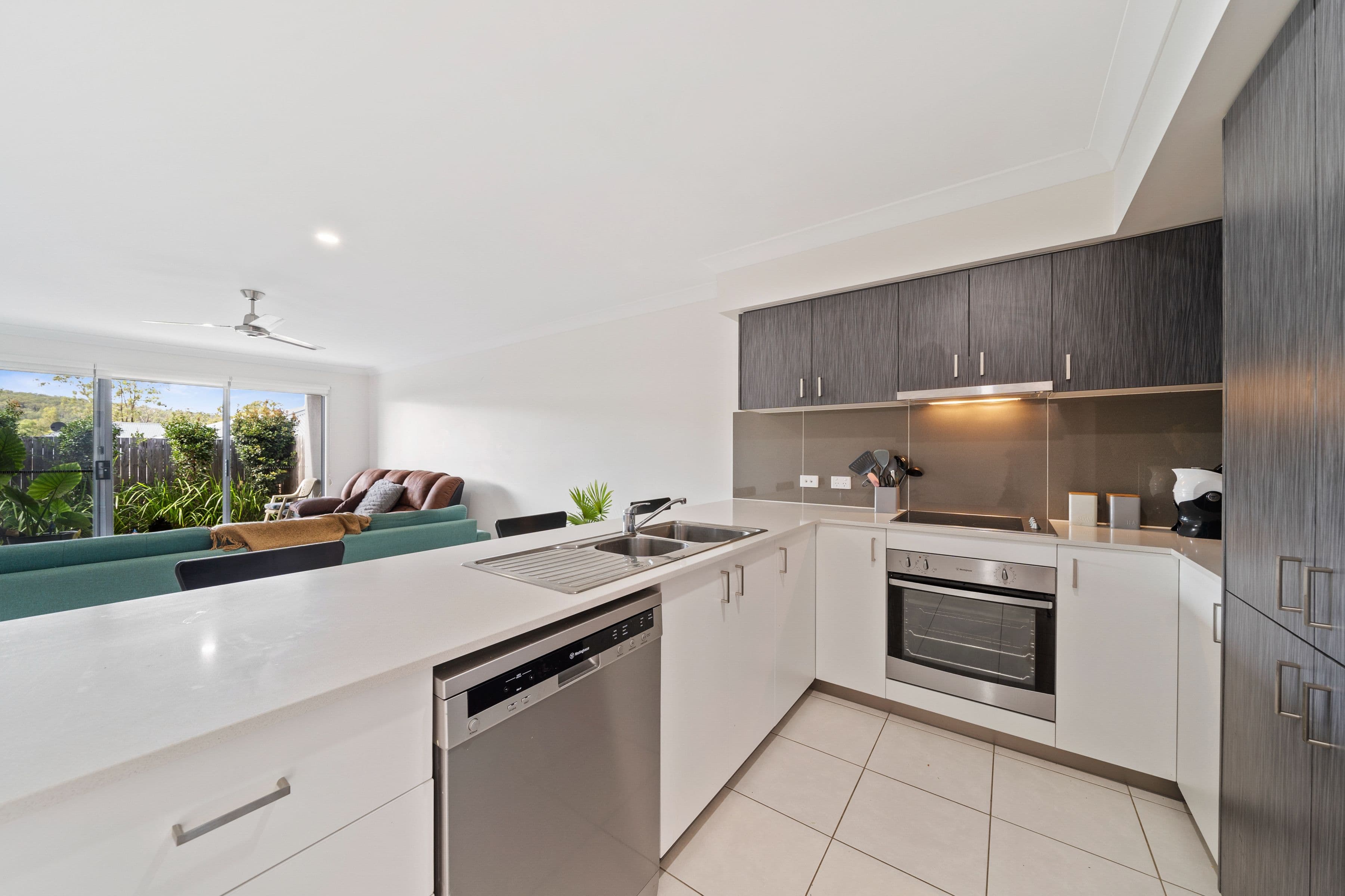 5 Flint Street, Yarrabilba QLD 4207, Yarrabilba - Thumbnail 3