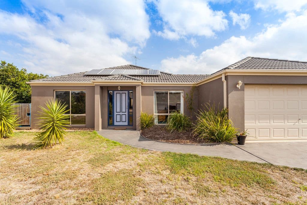 19 James Place, BANNOCKBURN VIC 3331, Bannockburn - Image 1
