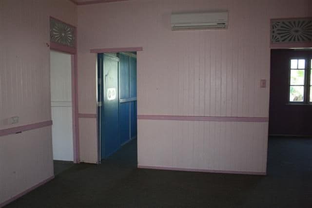 10 Lewis Street, ROMA QLD 4455, Roma - Thumbnail 7