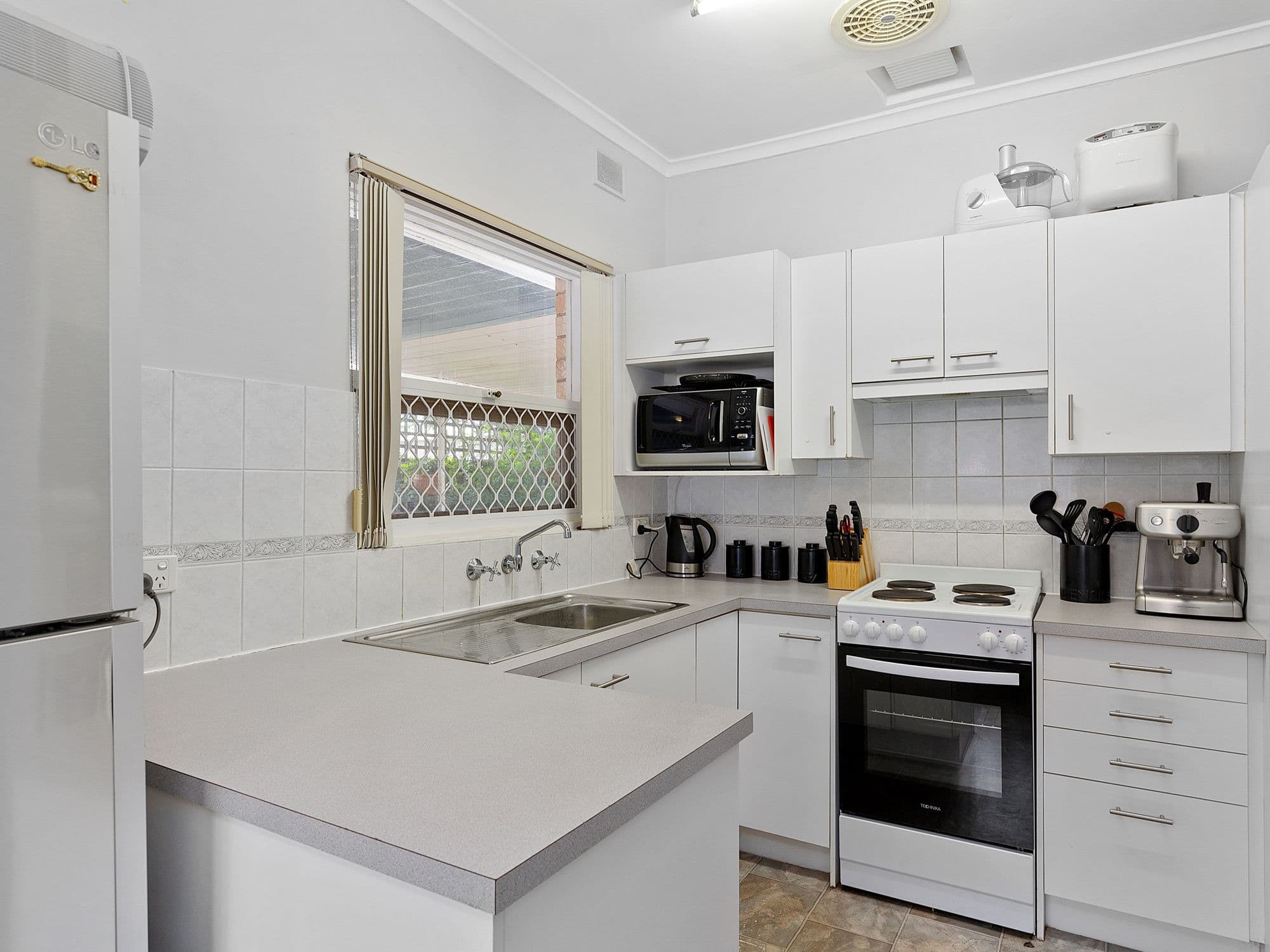 28 Prince Charles Street, Morphett Vale SA 5162, Morphett Vale - Thumbnail 7