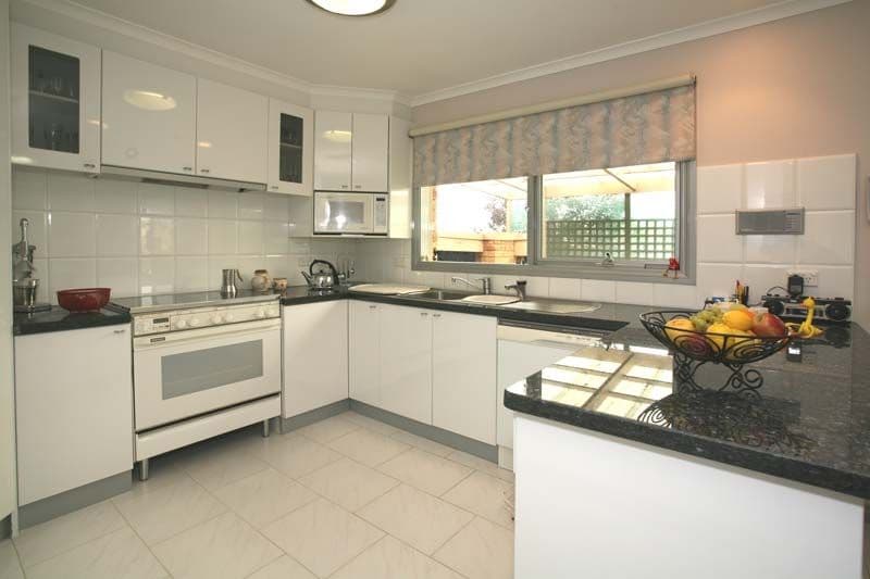 13  Mall Court, BLACKBURN NORTH VIC 3130, Blackburn North - Thumbnail 4