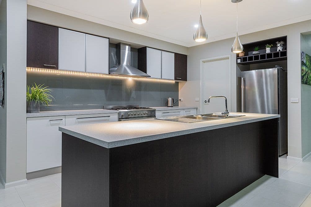 7 Merrowland Avenue, Cranbourne North VIC 3977, Cranbourne North - Thumbnail 4