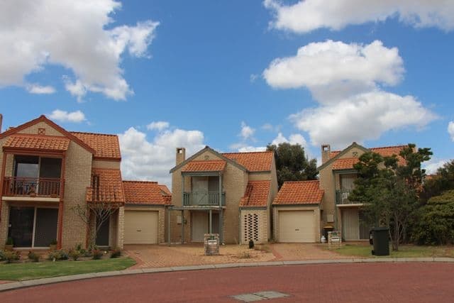 15 Watervista Close, THE VINES WA 6069, The Vines - Thumbnail 4