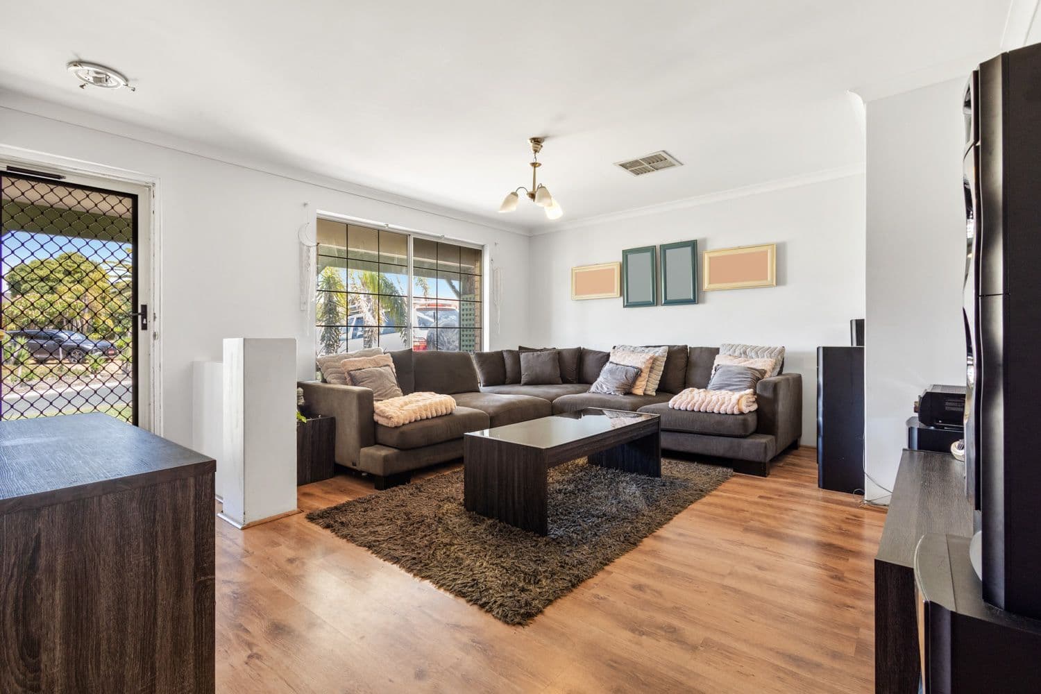 8 Rudall Court, Clarkson WA 6030, Clarkson - Thumbnail 3