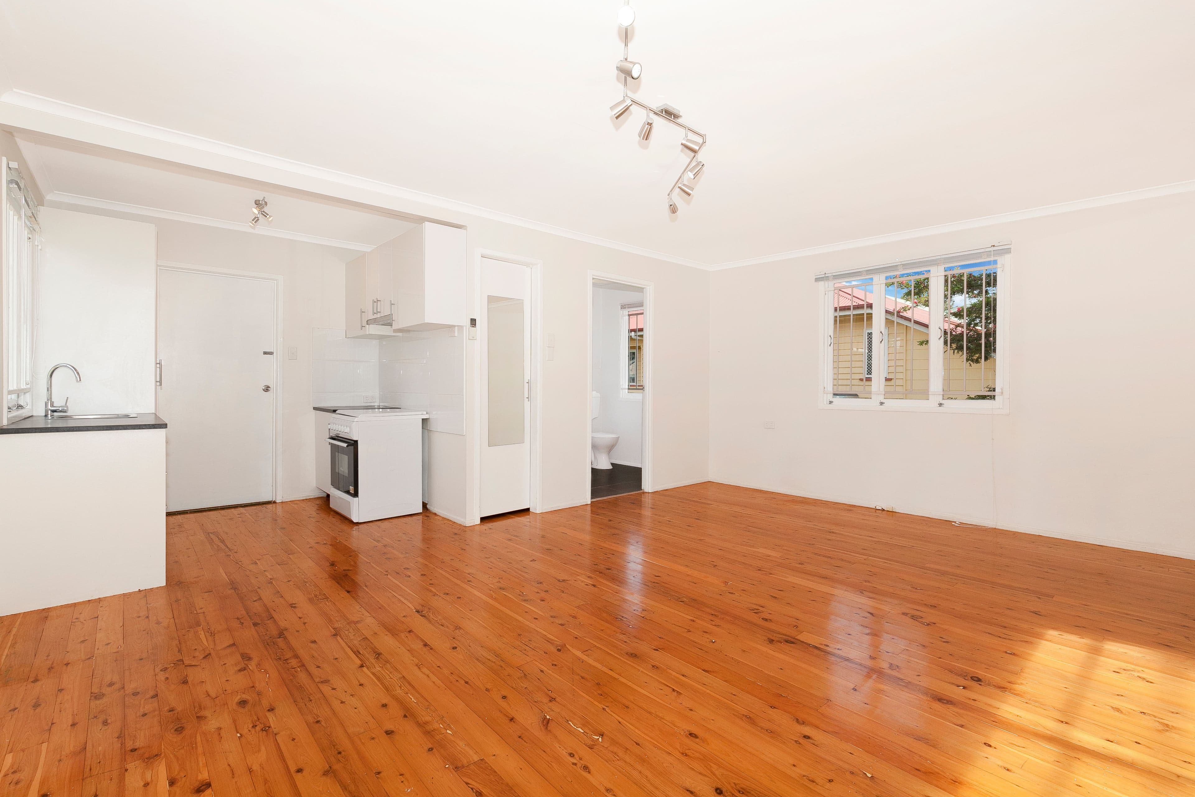 16 Hoolan Street, Stafford QLD 4053, Stafford - Thumbnail 3