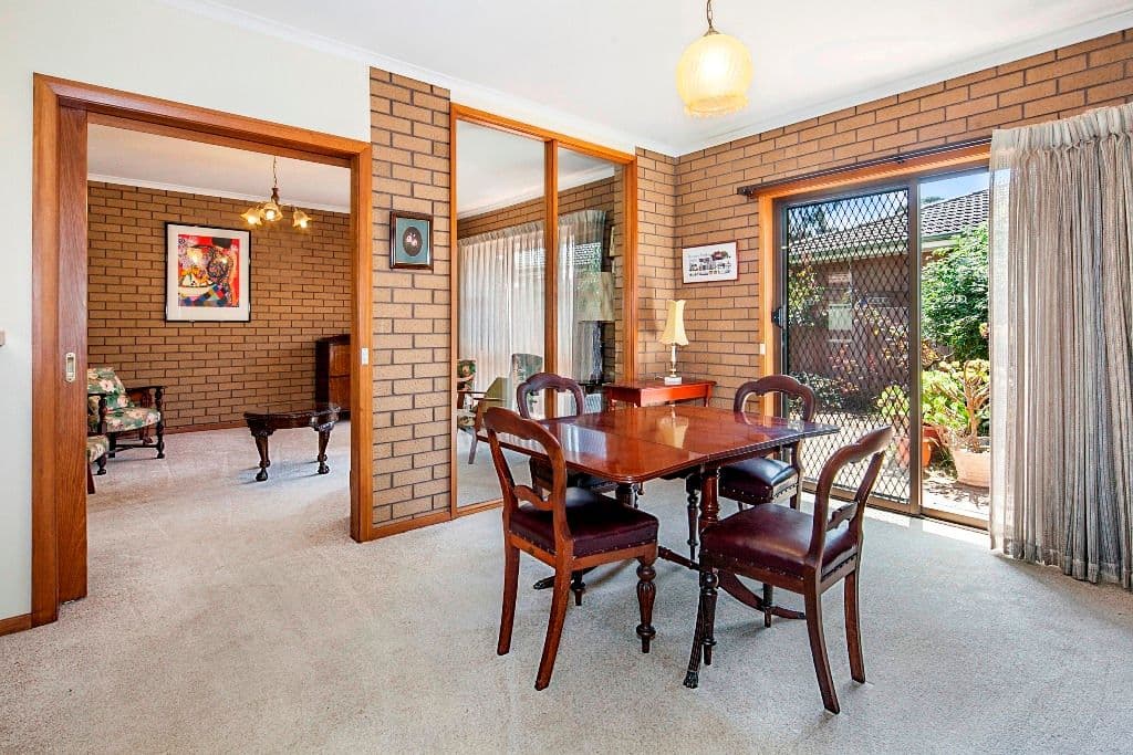 42 Park Street, WENDOUREE VIC 3355, Wendouree - Thumbnail 2