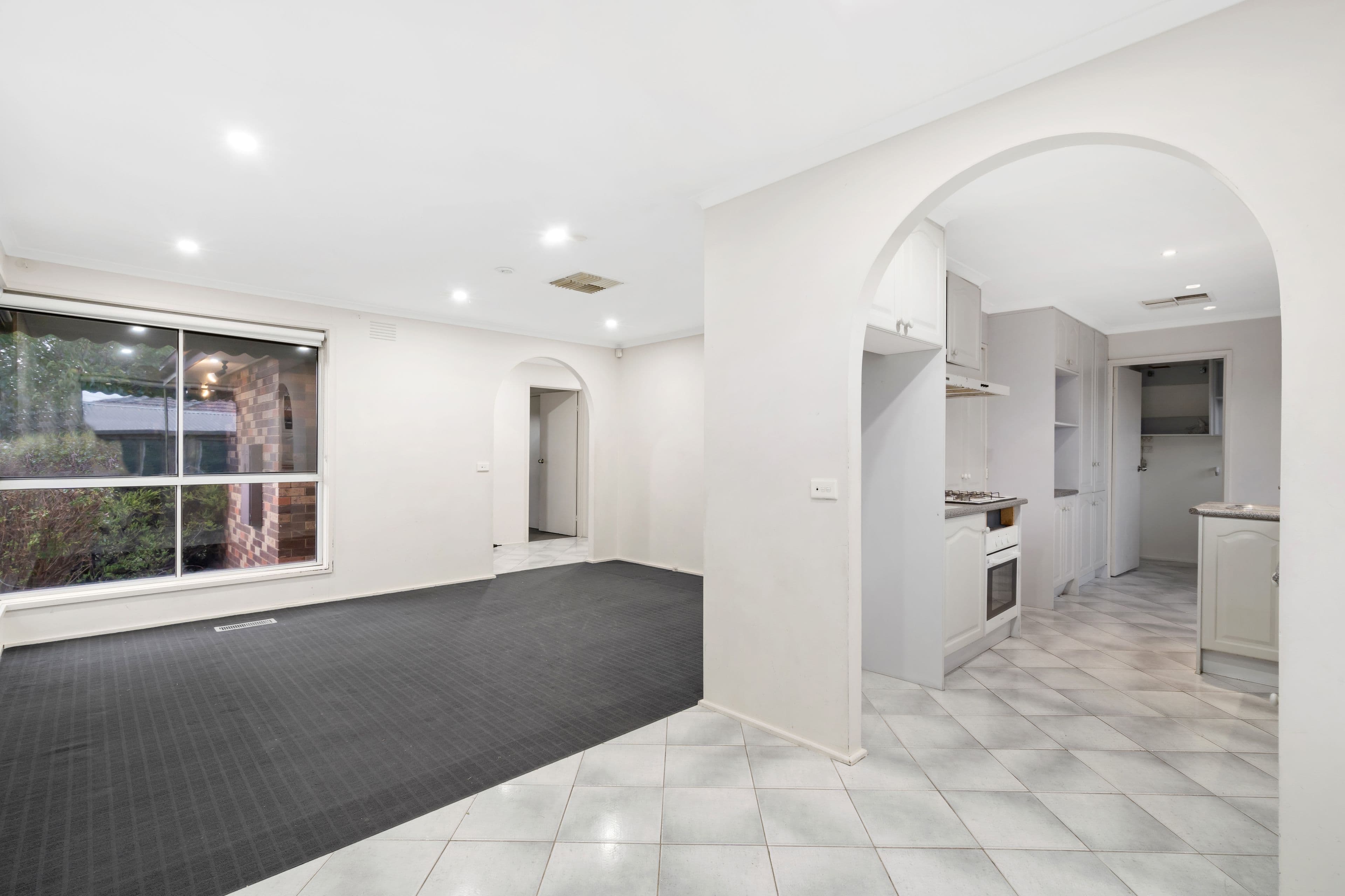 8 Kingston Close, Thomastown VIC 3074, Thomastown - Thumbnail 5