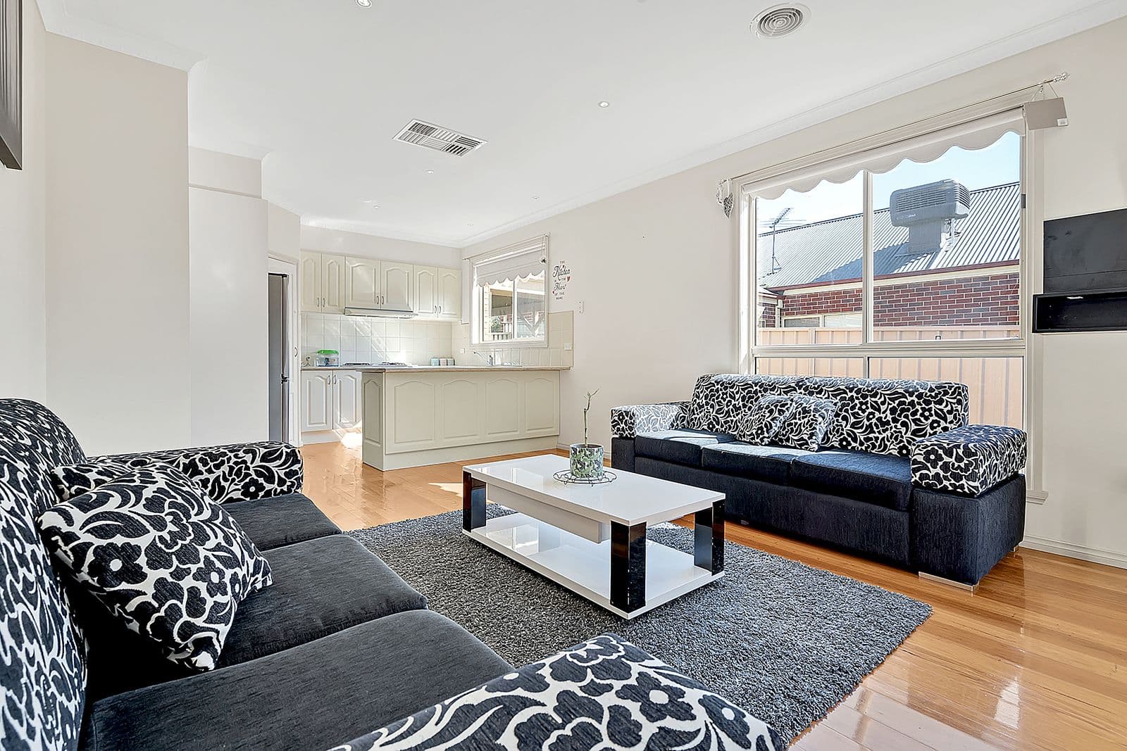 1 Woodlea Crescent, Craigieburn VIC 3064, Craigieburn - Thumbnail 5