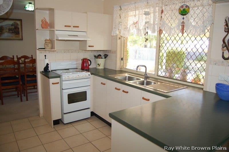 27 Thistle Street, REGENTS PARK QLD 4118, Regents Park - Thumbnail 5