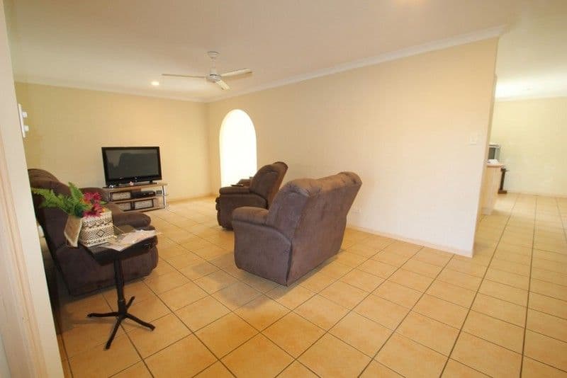 26 Chancellor Circuit, MEADOWBROOK QLD 4131, Meadowbrook - Thumbnail 2