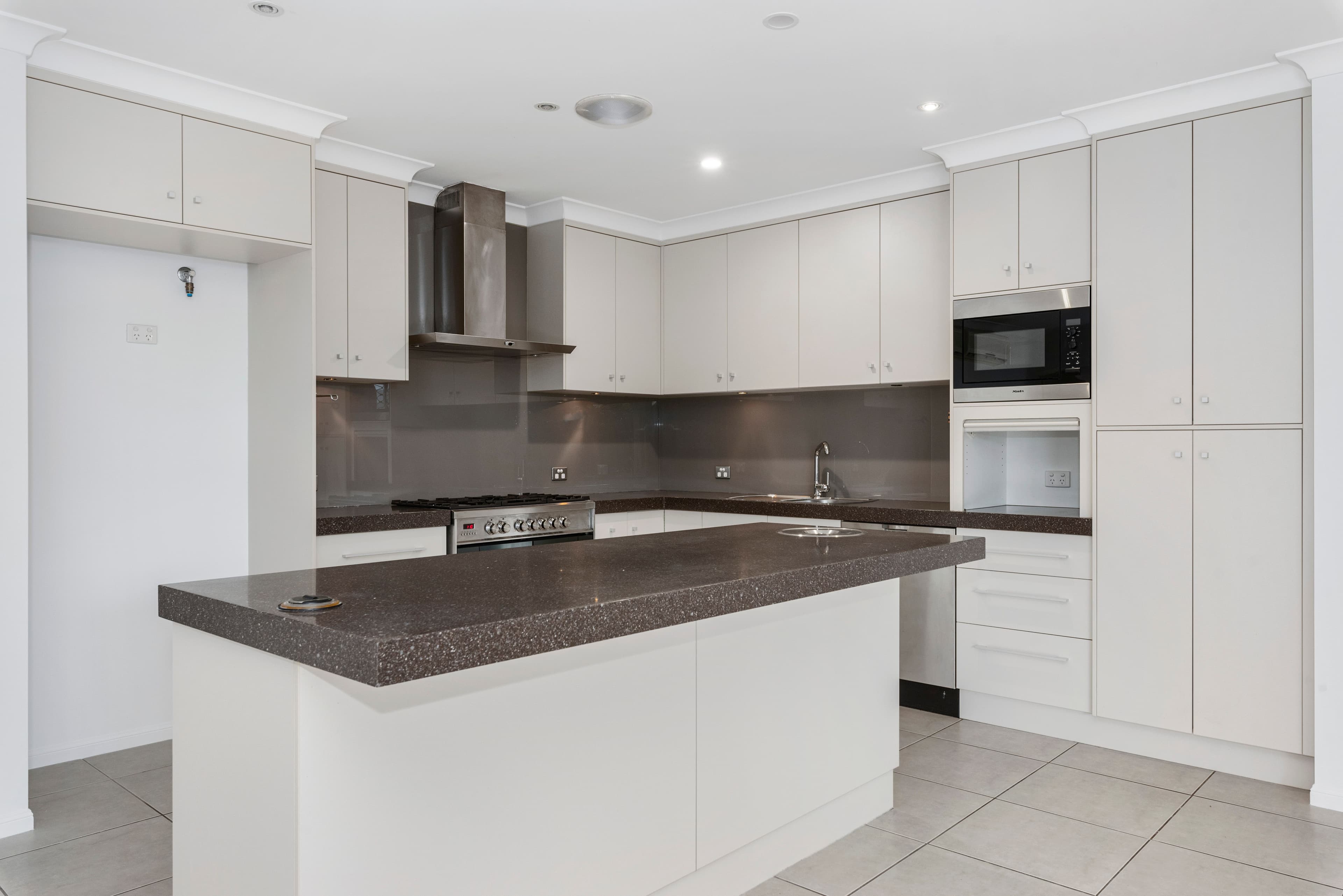 94 Klewarra Boulevard, Douglas QLD 4814, Douglas - Thumbnail 3