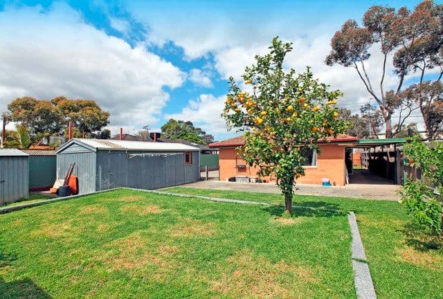 106 Sharps Road, TULLAMARINE VIC 3043, Tullamarine - Thumbnail 8