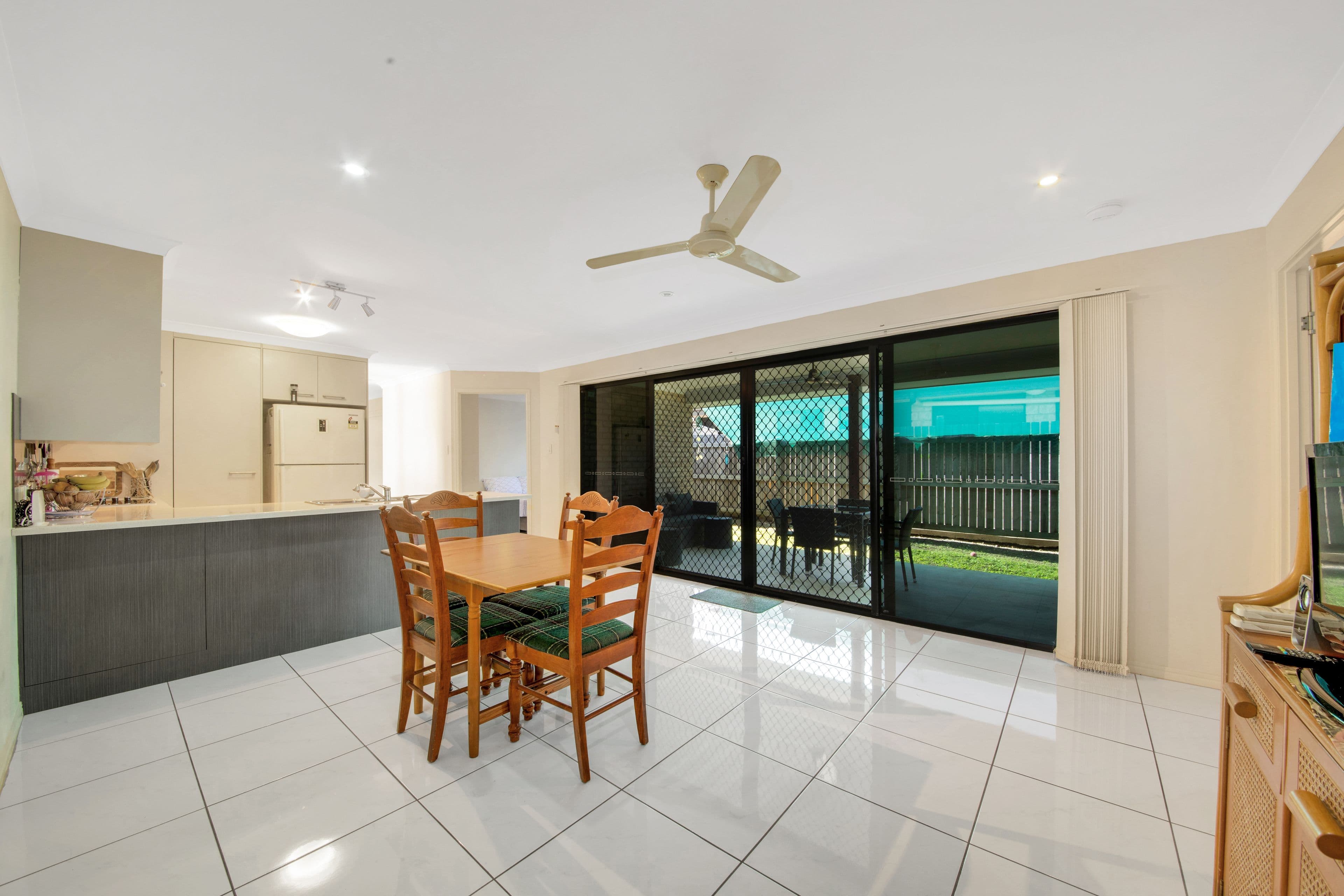 6 Gumnut Place, Kirkwood QLD 4680, Kirkwood - Thumbnail 3