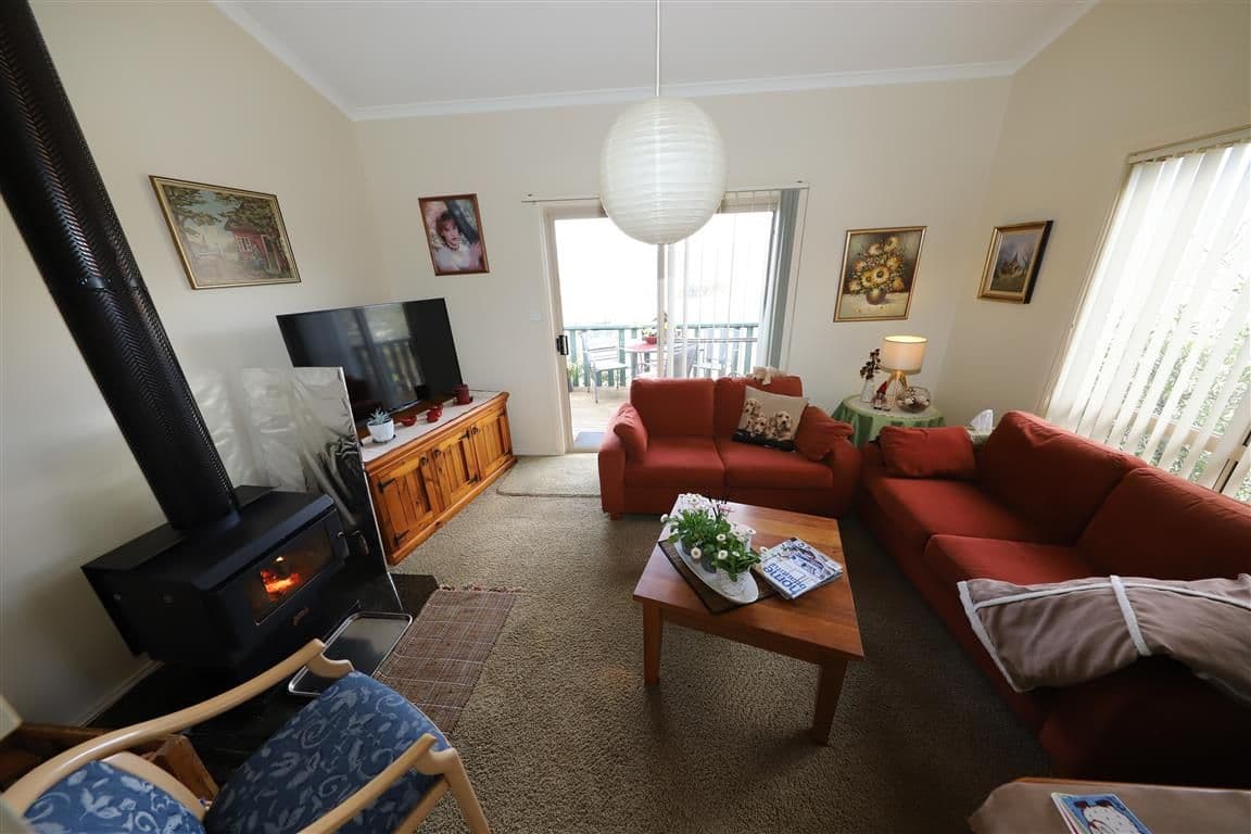 106 Howick Street, Tumut NSW 2720, Tumut - Thumbnail 5