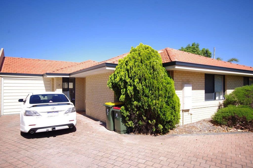 59 Eastdene Circle, Nollamara WA 6061, Nollamara - Image 1