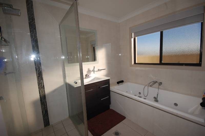 7 Catanzariti Drive, YOOGALI NSW 2680, Yoogali - Thumbnail 5