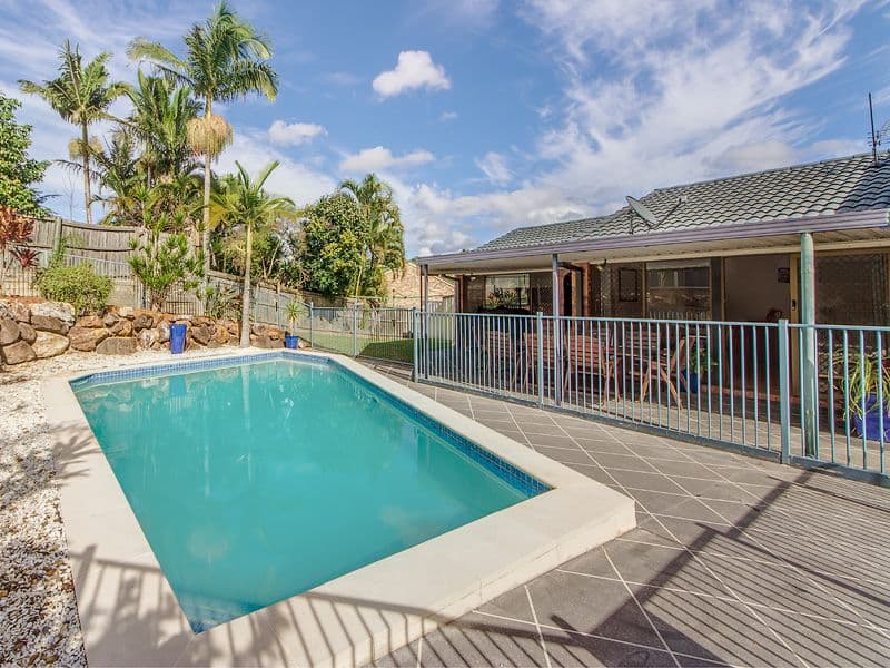 4 Carron Street, Merrimac QLD 4226, Merrimac - Thumbnail 3