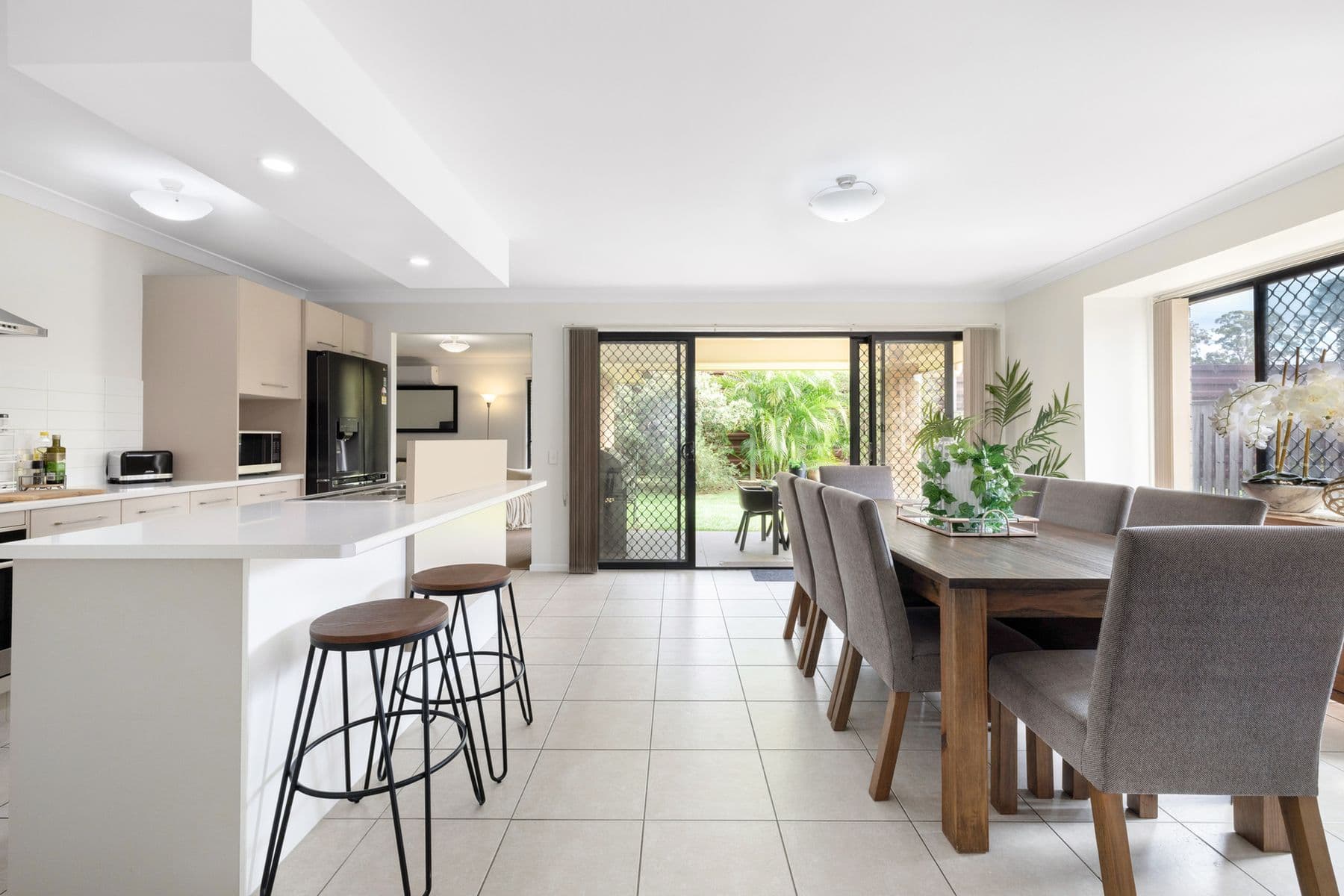 37 Juniper Street, Heathwood QLD 4110, Heathwood - Thumbnail 4