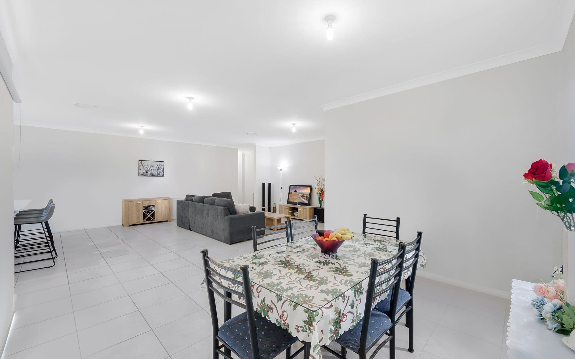 5 Mccabe Place, Rosemeadow NSW 2560, Rosemeadow - Thumbnail 4