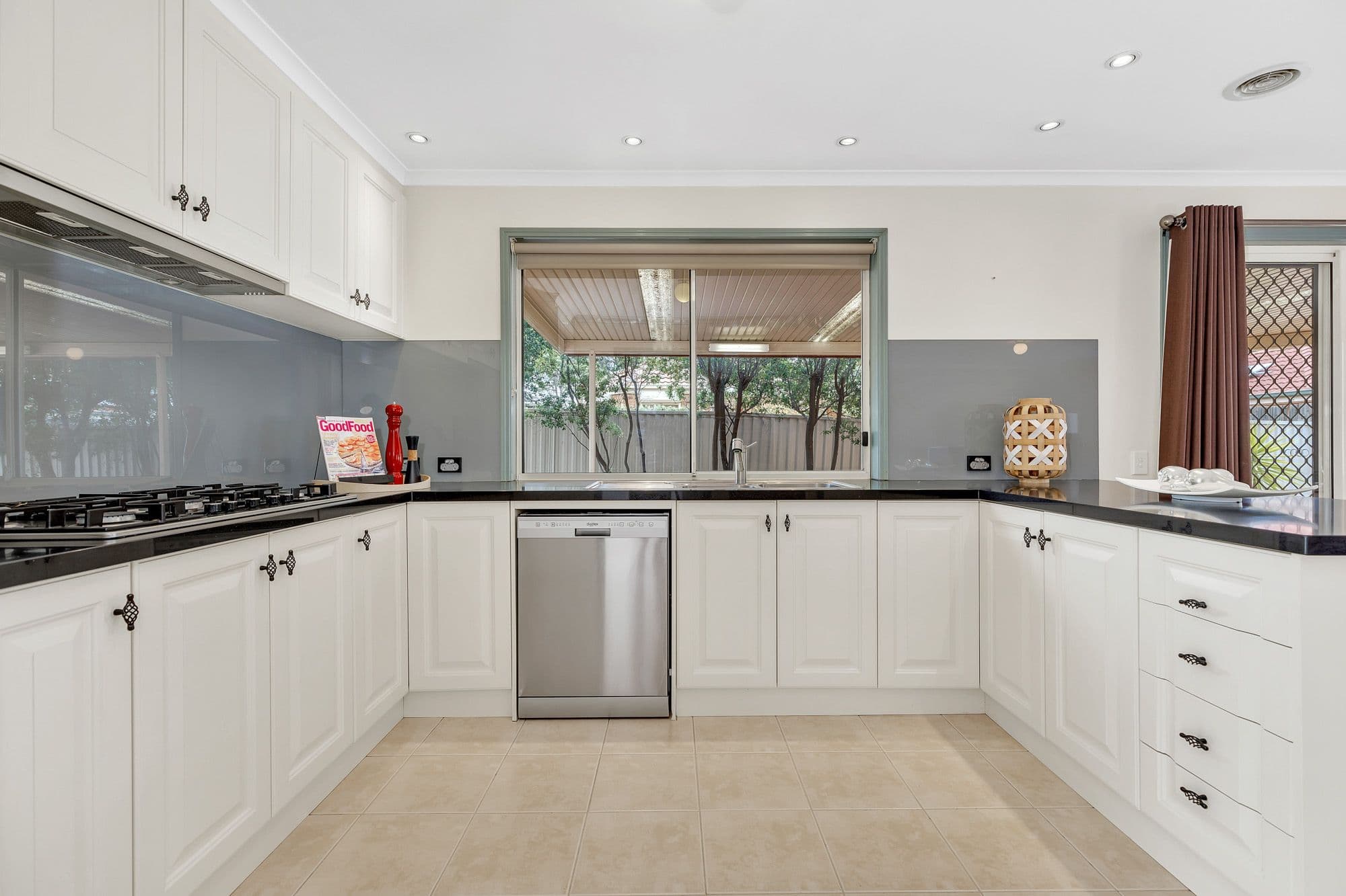 4 The Parkway, Tarneit VIC 3029, Tarneit - Thumbnail 5